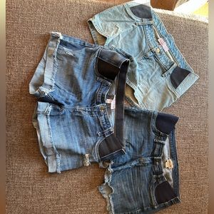 Maternity shorts Lot